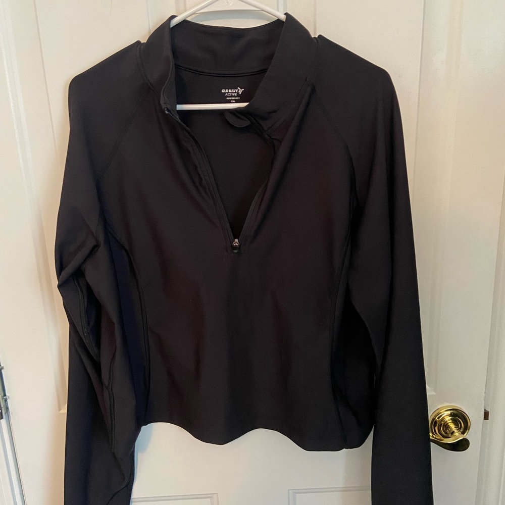 Old Navy Active - Black Cropped Quarter Zip